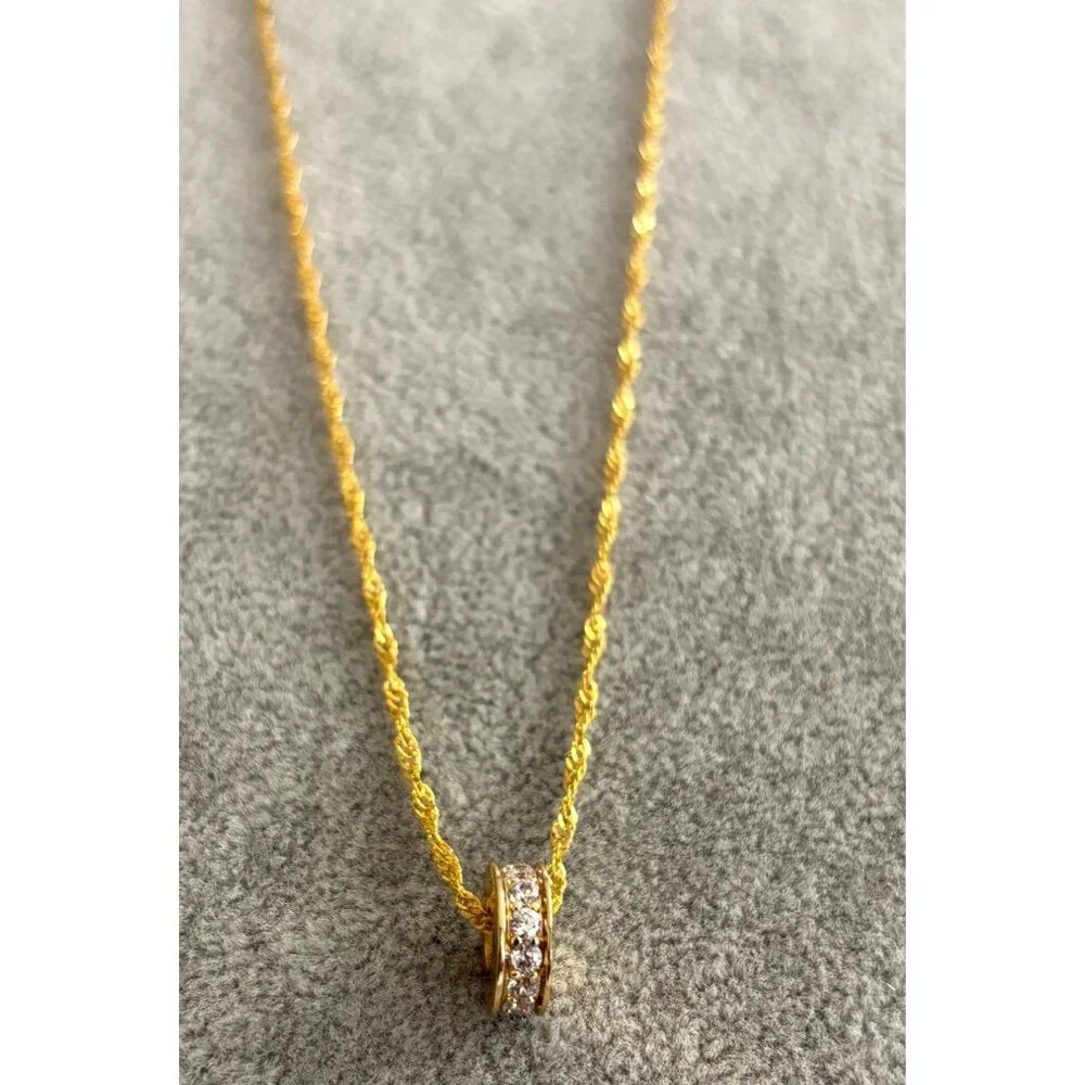 Gold Plated Rope Chain Necklace With Crystal-Embellished Pendant 18 Inches Lobst